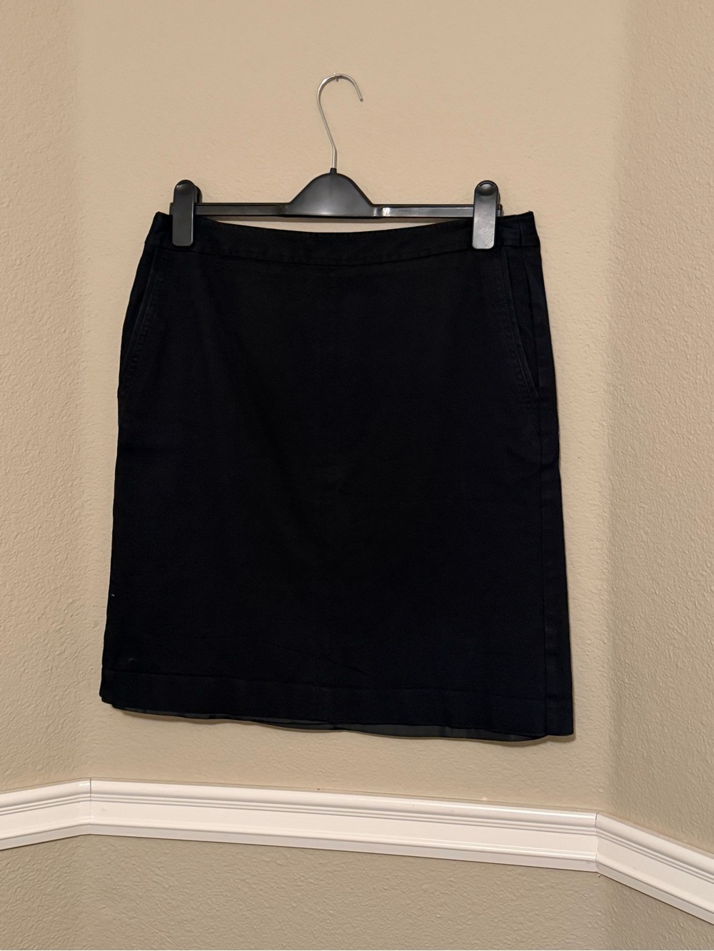 Liz Claiborne Navy Blue Mini Skirt - Timeless Straight Cut
